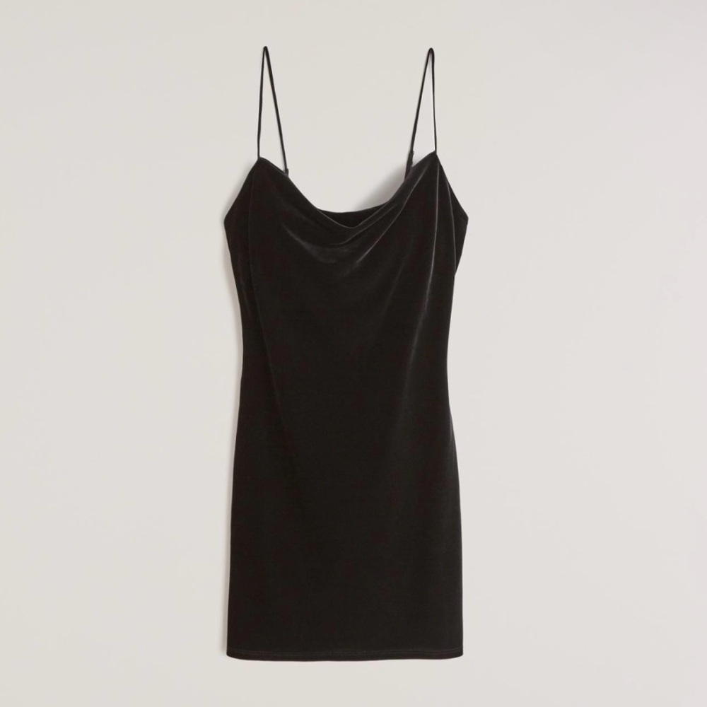 BRAND NEW without tags! Never worn! Abercrombie&Fitch Black Velvet Mini Dress XS